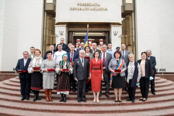 FOTO // Maia Sandu a înmânat distincțiile de stat unor personalități de excepție